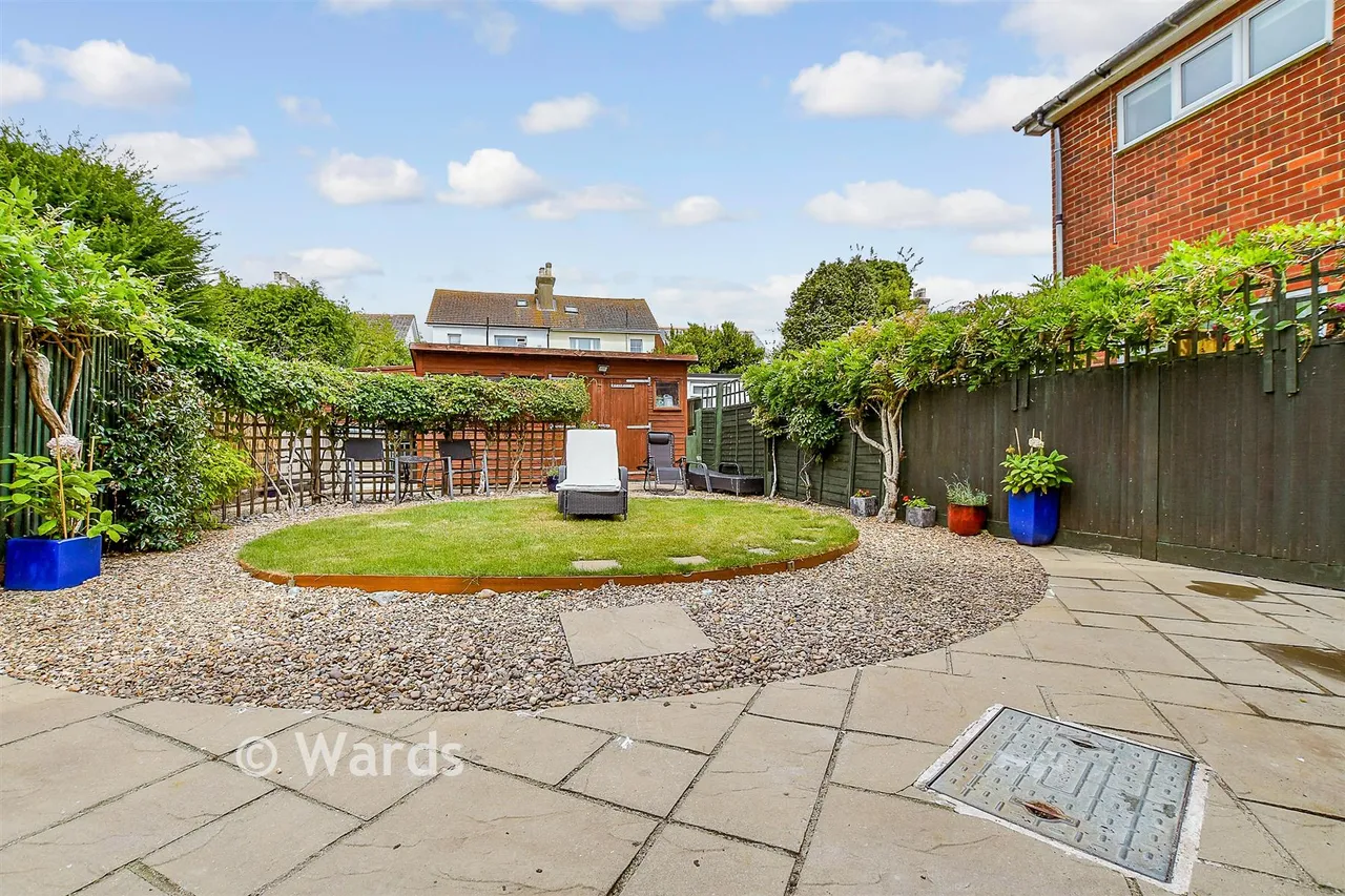 Twiss Grove, Hythe, CT21, photo 2