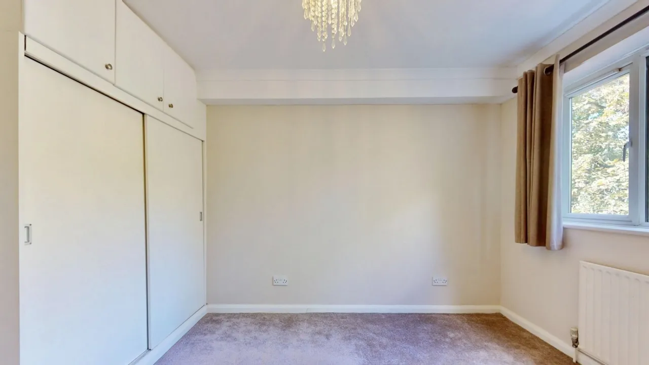 Buckingham Avenue, Perivale, UB6, photo 13