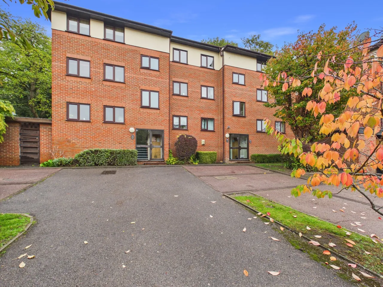 2 bed london road, high wycombe, buckinghamshire,hp11 for sale, London Road, High Wycombe, HP11