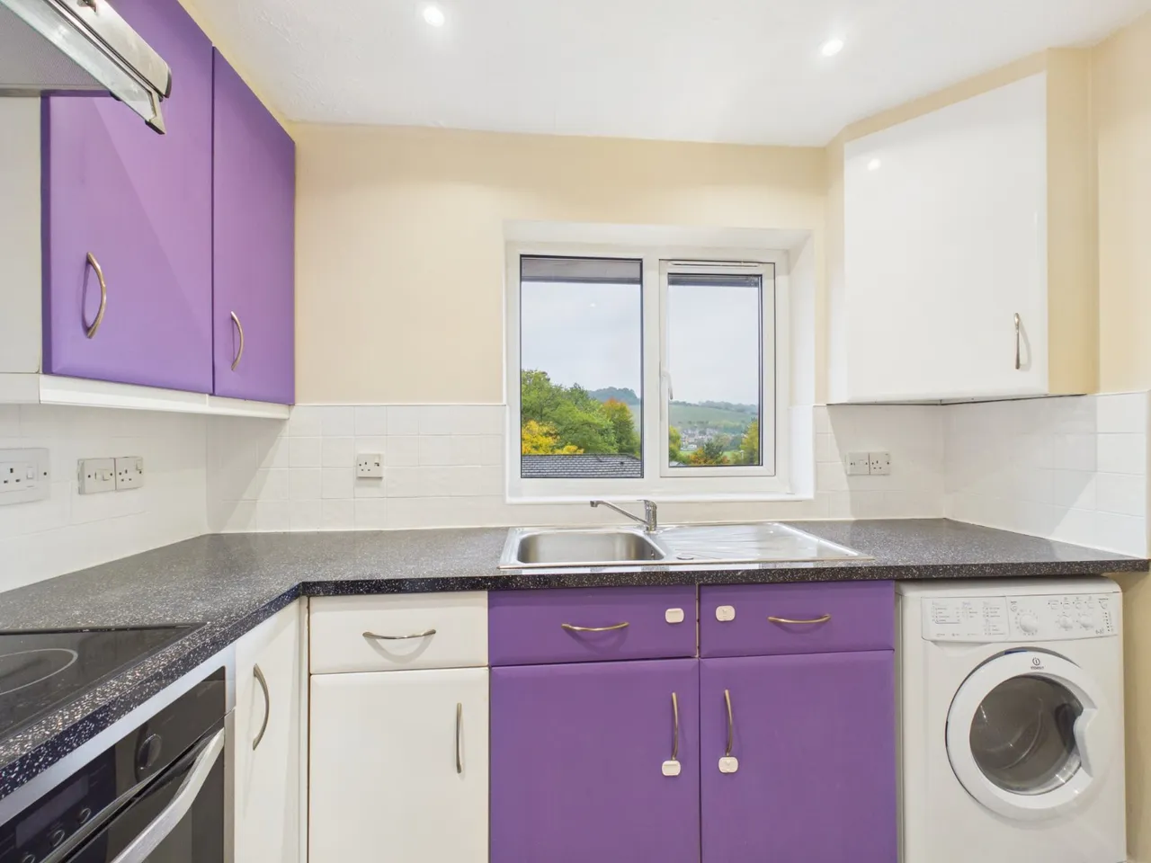 London Road, High Wycombe, HP11, photo 11