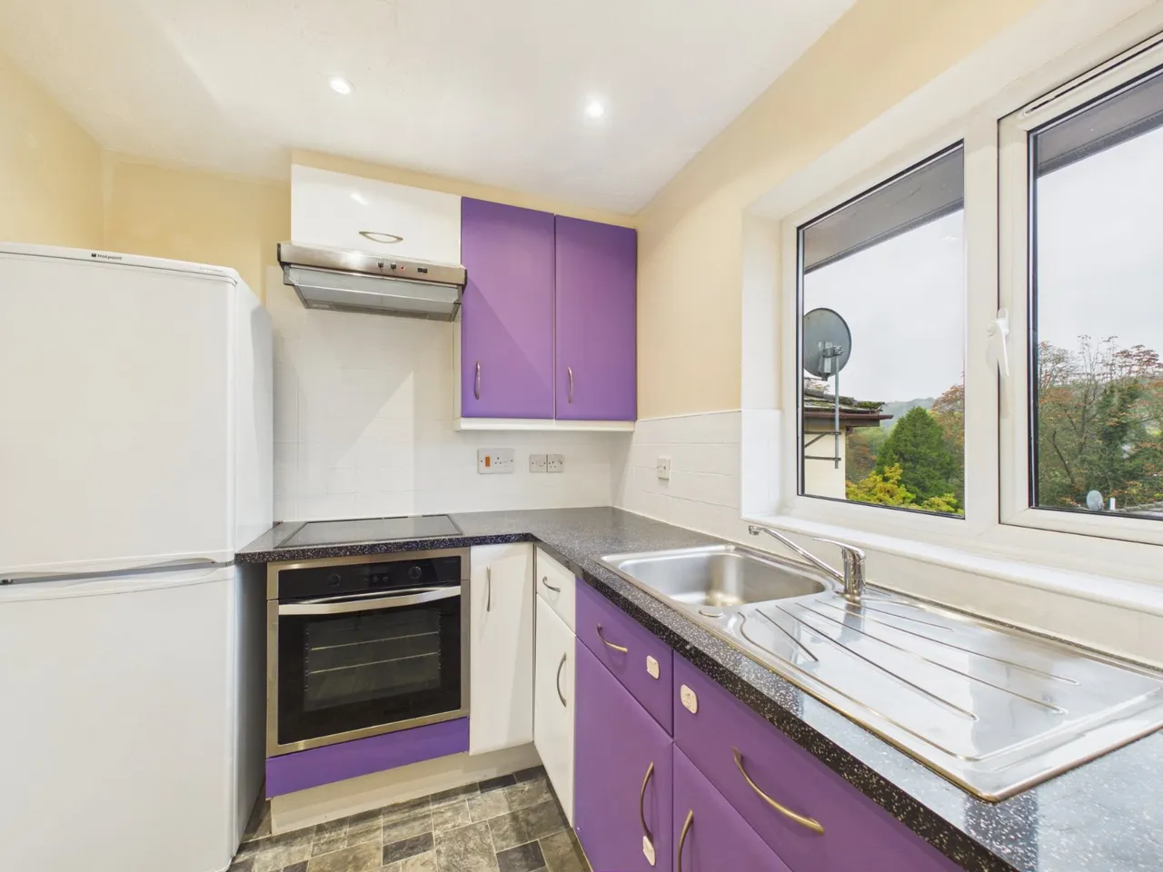 London Road, High Wycombe, HP11, photo 10