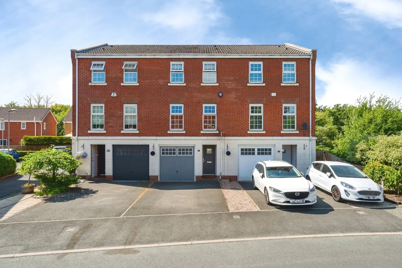 4 bed property for sale, Hazel Pear Close, Horwich, BL6