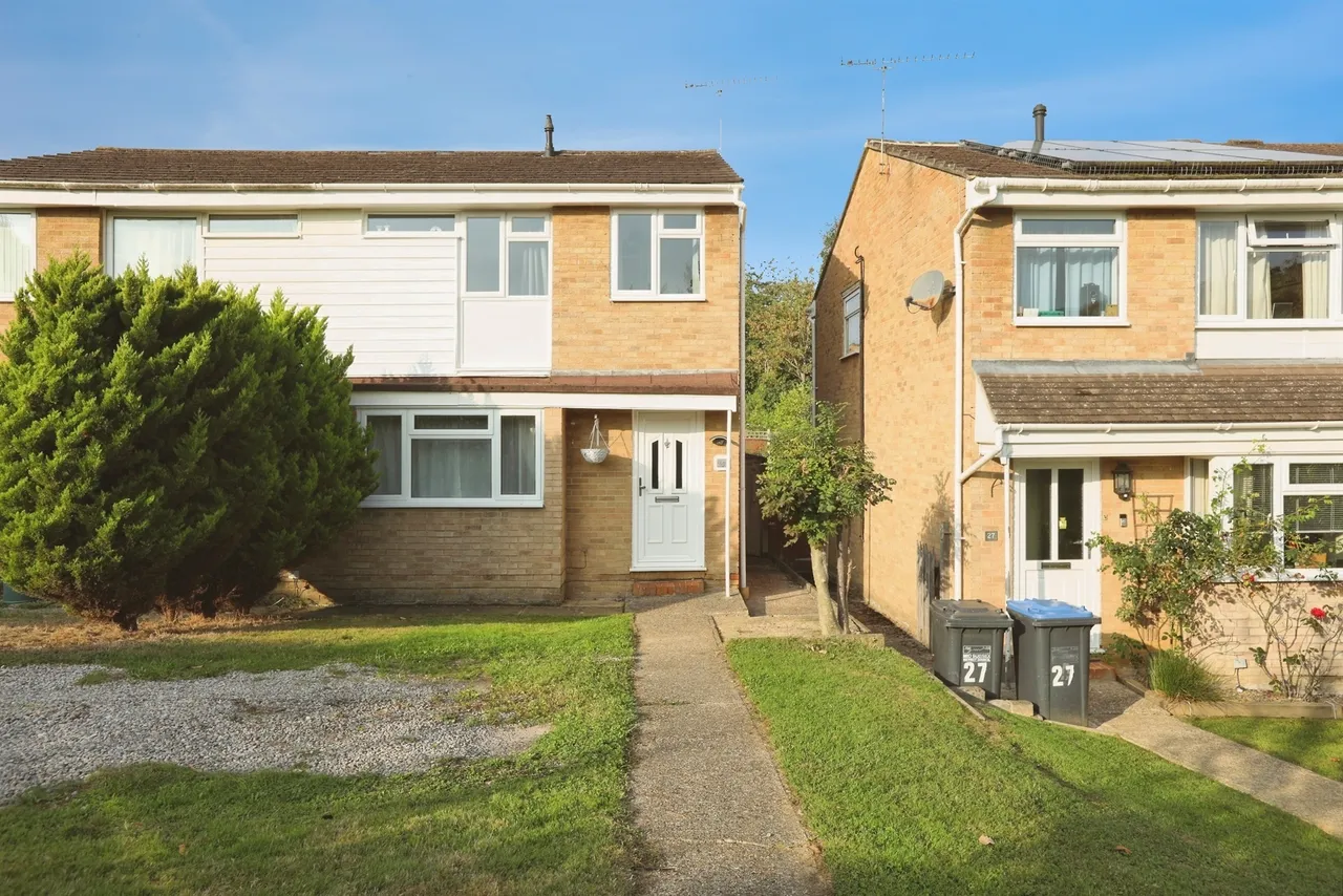 Hazel Way, Crawley Down, RH10, photo 2