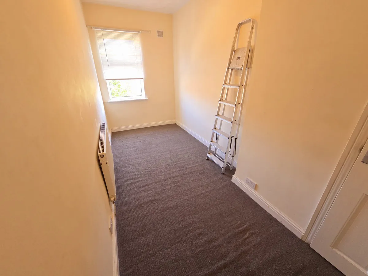 Wigan, WN6, photo 8
