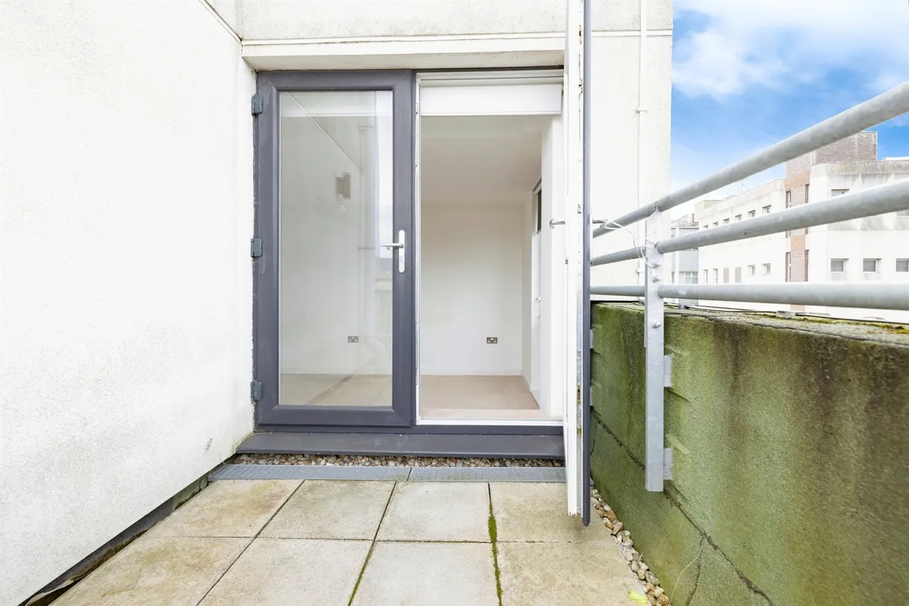 Wellstones, Watford, WD17, photo 12
