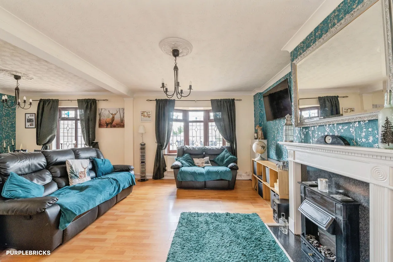3 bed house for sale, Ruskin Road, Grays, RM16