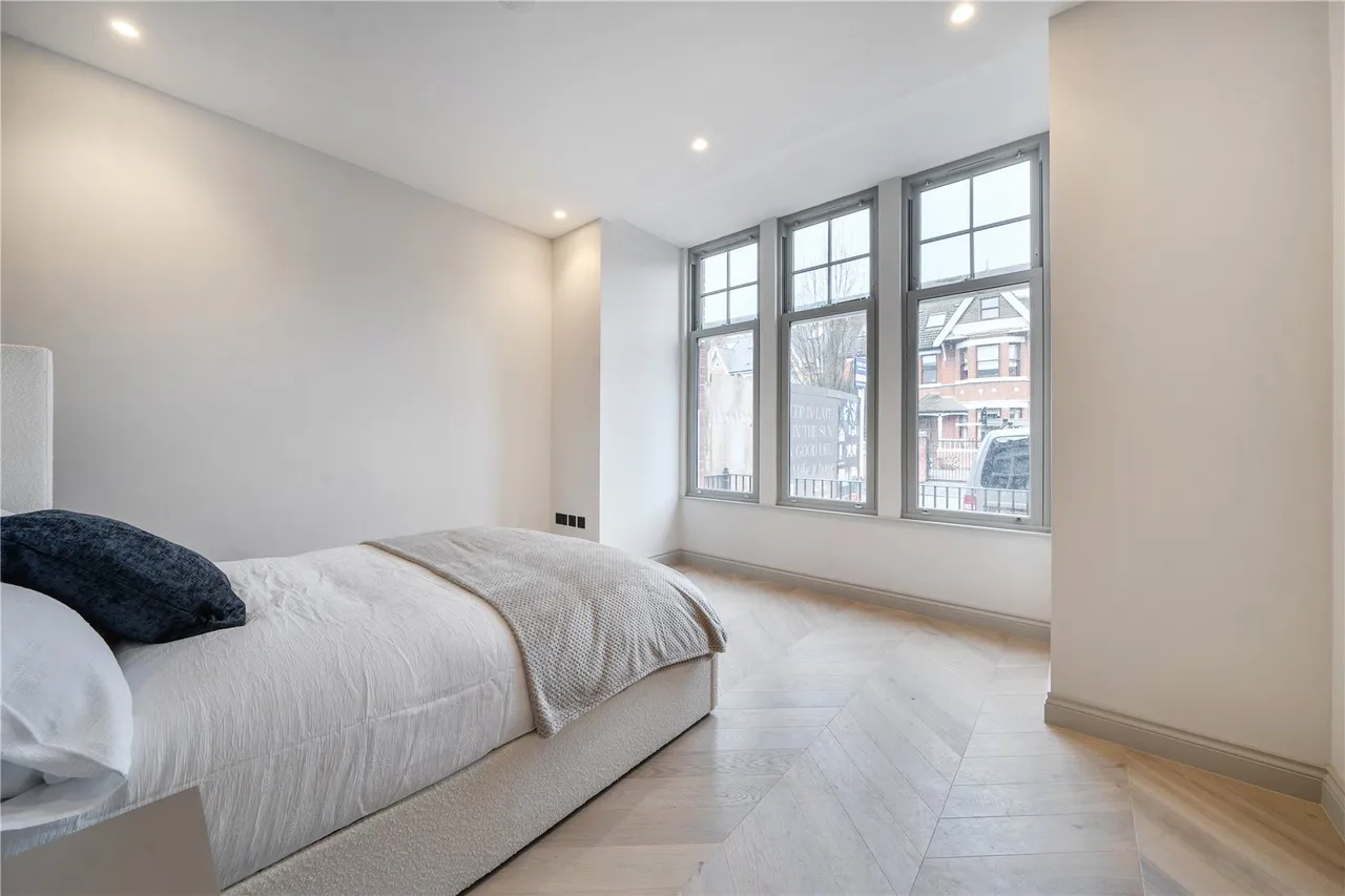 Gordon Road, London, W5, photo 9