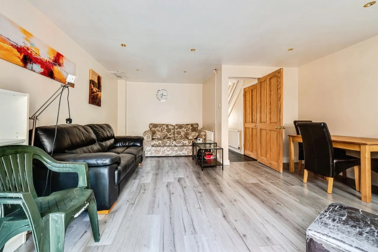 Oakham Close, Swindon, SN5, photo 7