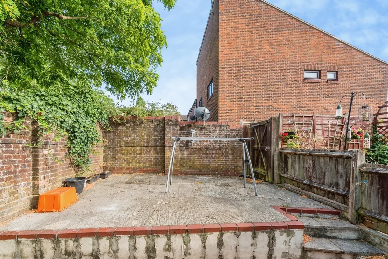 Oakham Close, Swindon, SN5, photo 13