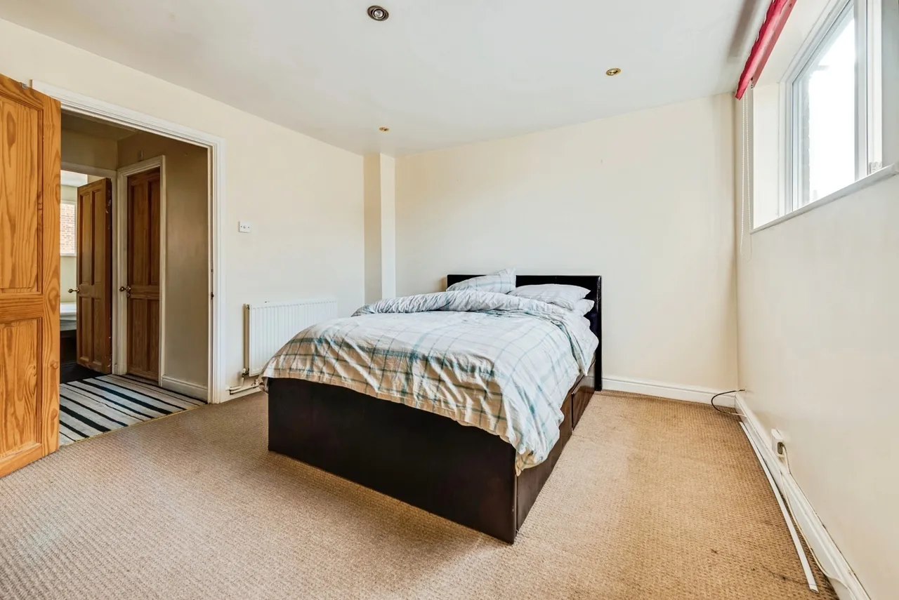 Oakham Close, Swindon, SN5, photo 9