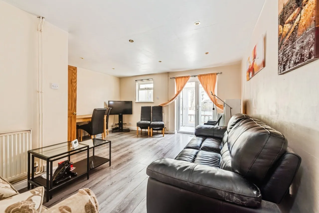Oakham Close, Swindon, SN5, photo 6