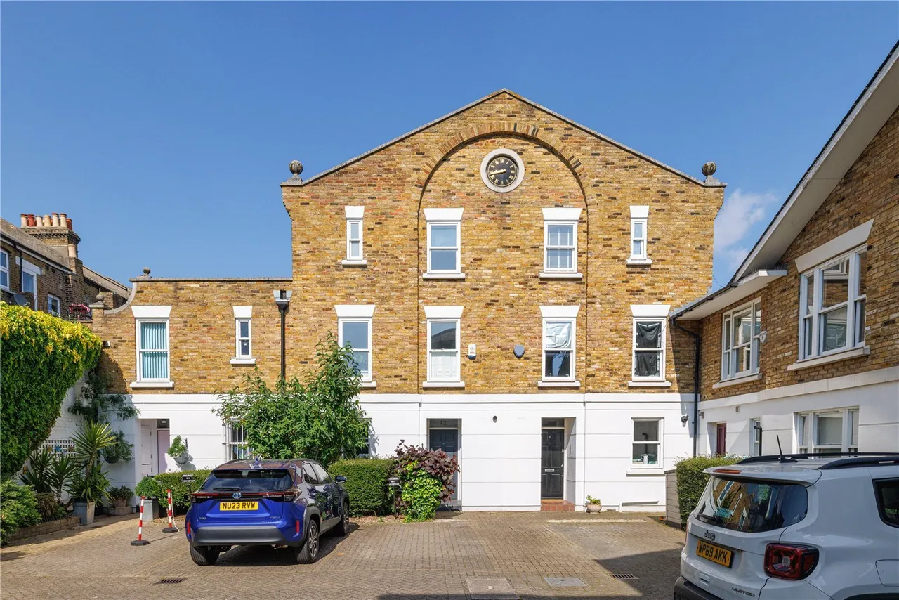 Palace Mews, London, SW6, photo 2