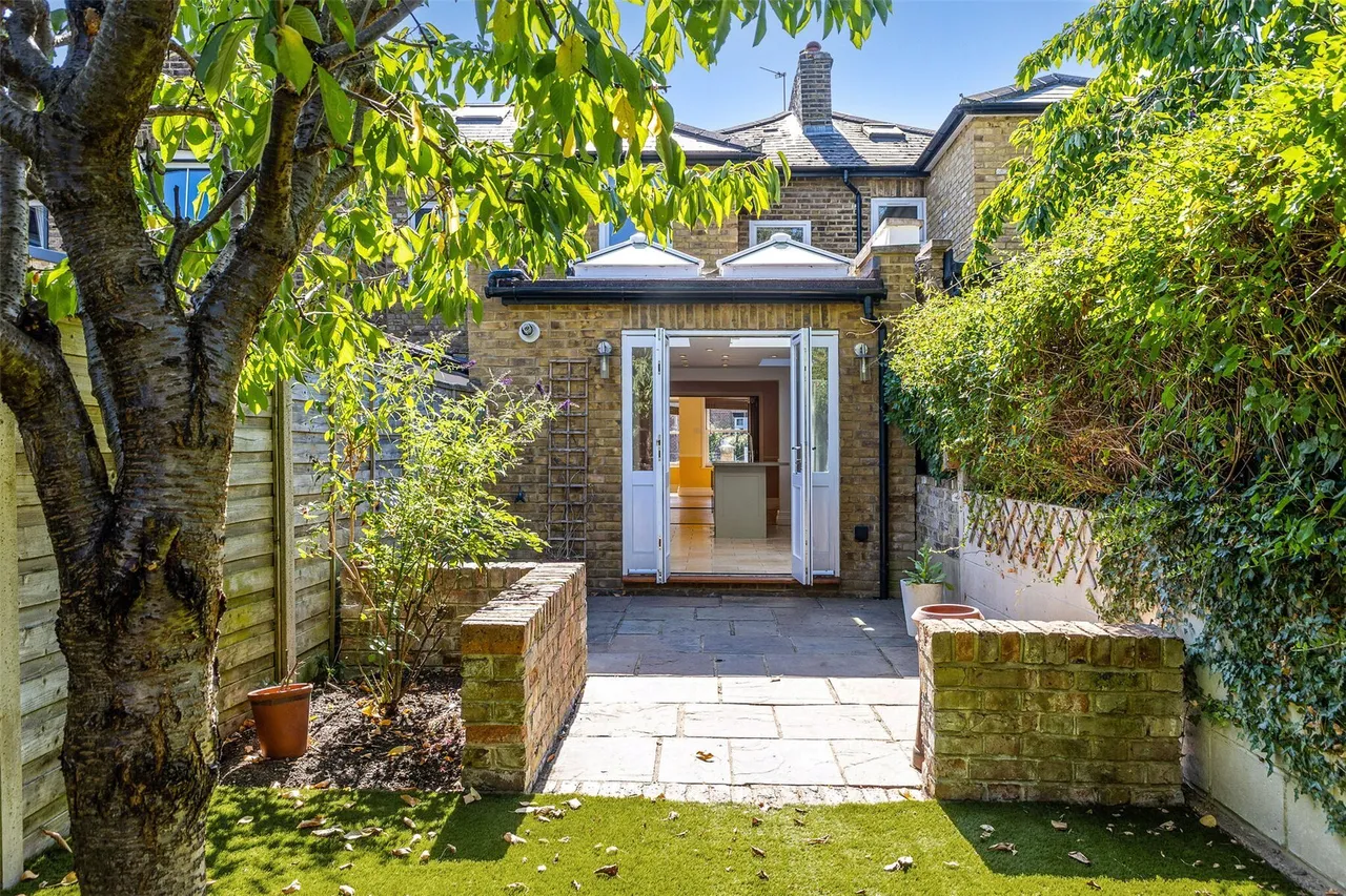 Fifth Cross Road, Twickenham, TW2, photo 19