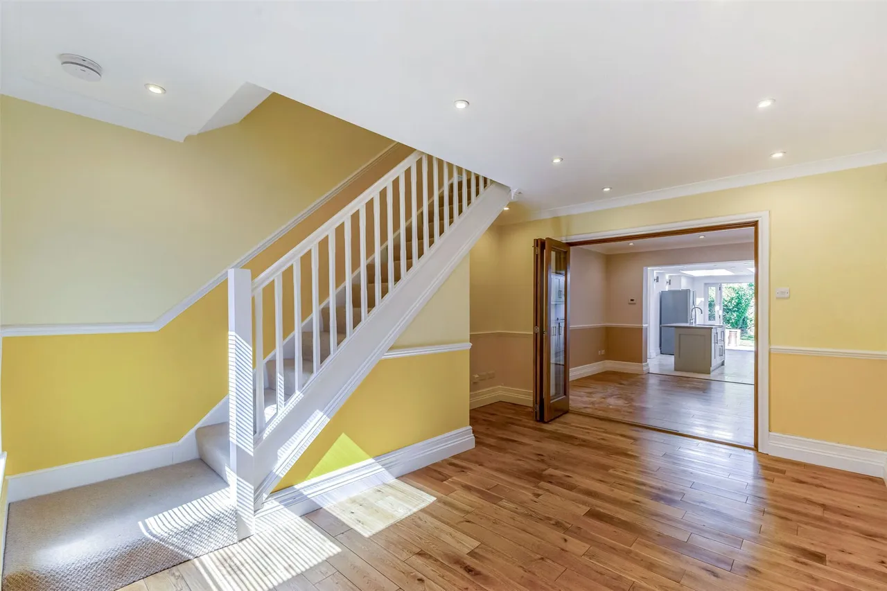Fifth Cross Road, Twickenham, TW2, photo 5
