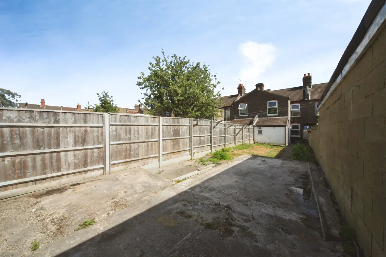 Frederick Street, Luton, LU2, photo 14