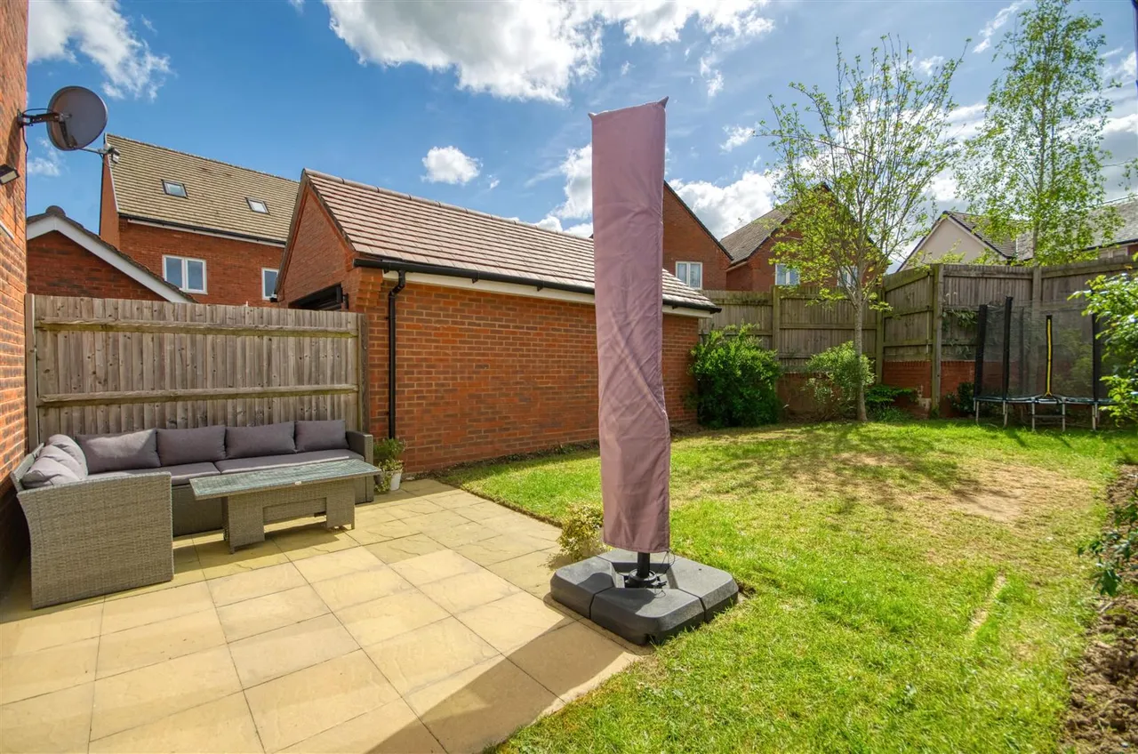 Hilly Field Close, Boorley Park, Botley, Southampton, SO32 2GR, photo 15