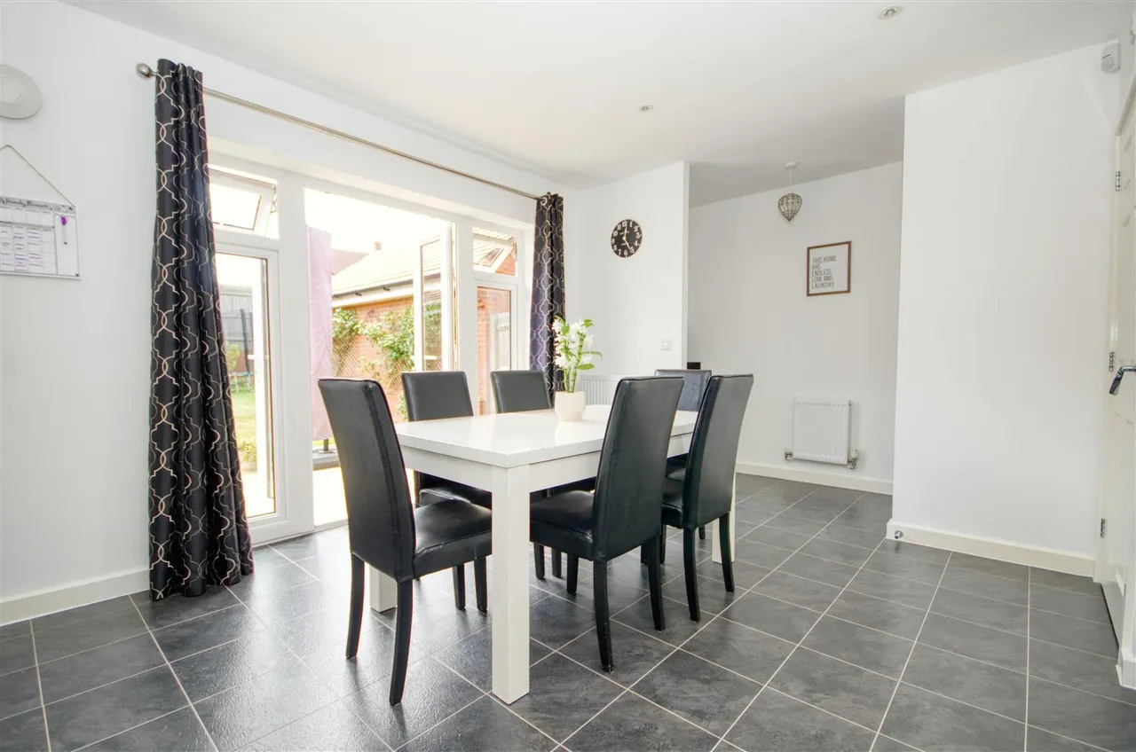 Hilly Field Close, Boorley Park, Botley, Southampton, SO32 2GR, photo 5