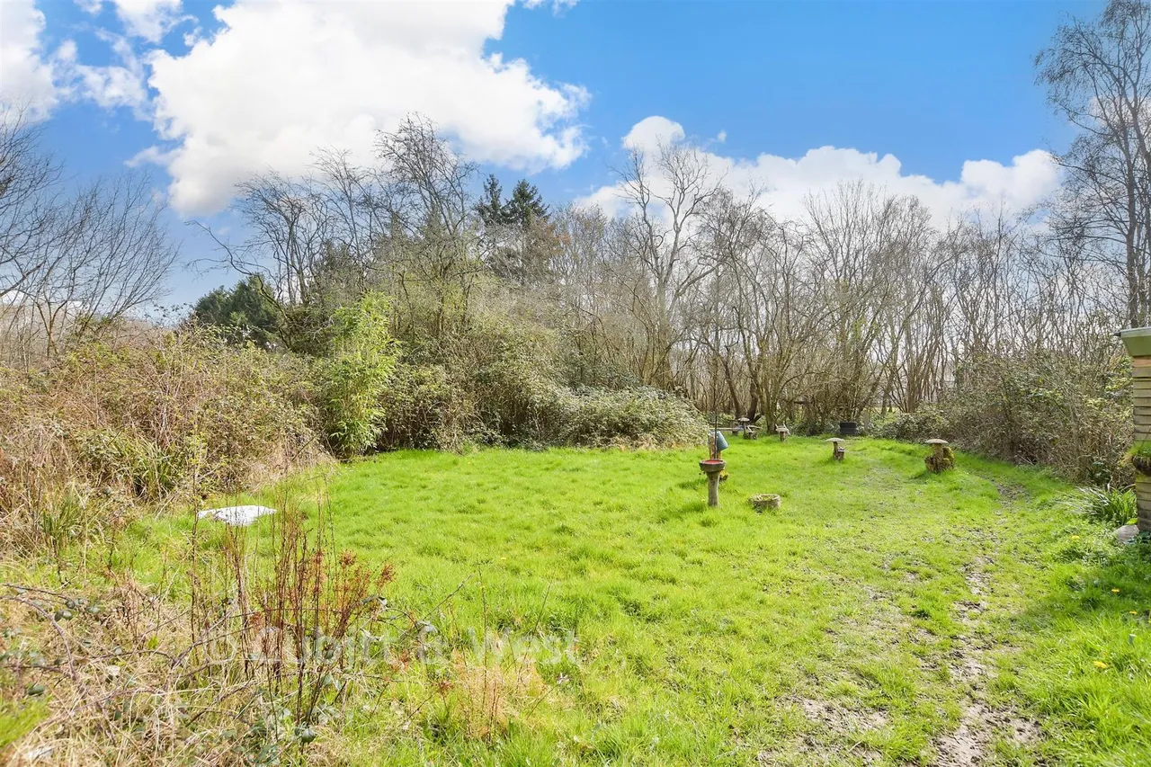 Horsham Road, Walliswood, RH5, photo 5