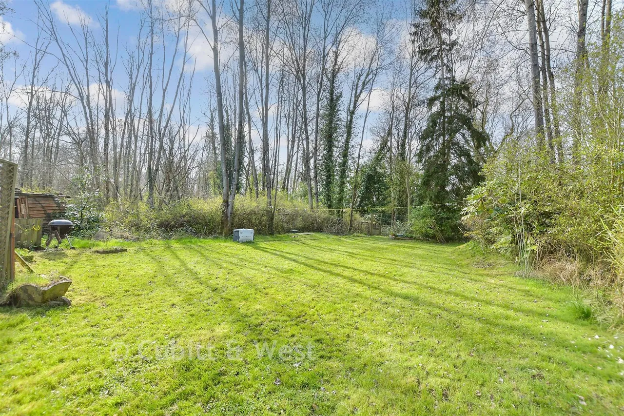 Horsham Road, Walliswood, RH5, photo 9