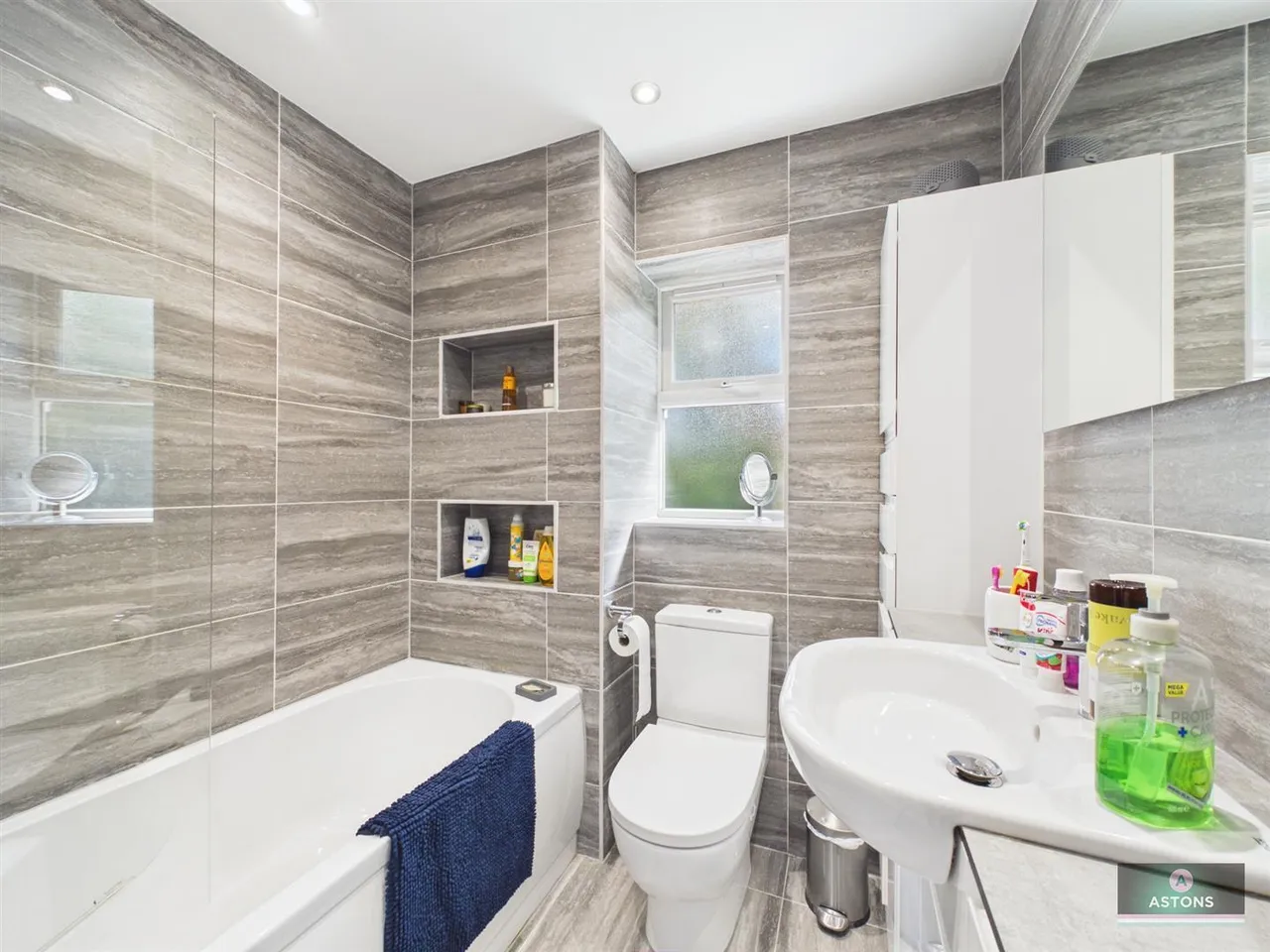 Langstone Close, Maidenbower, photo 16