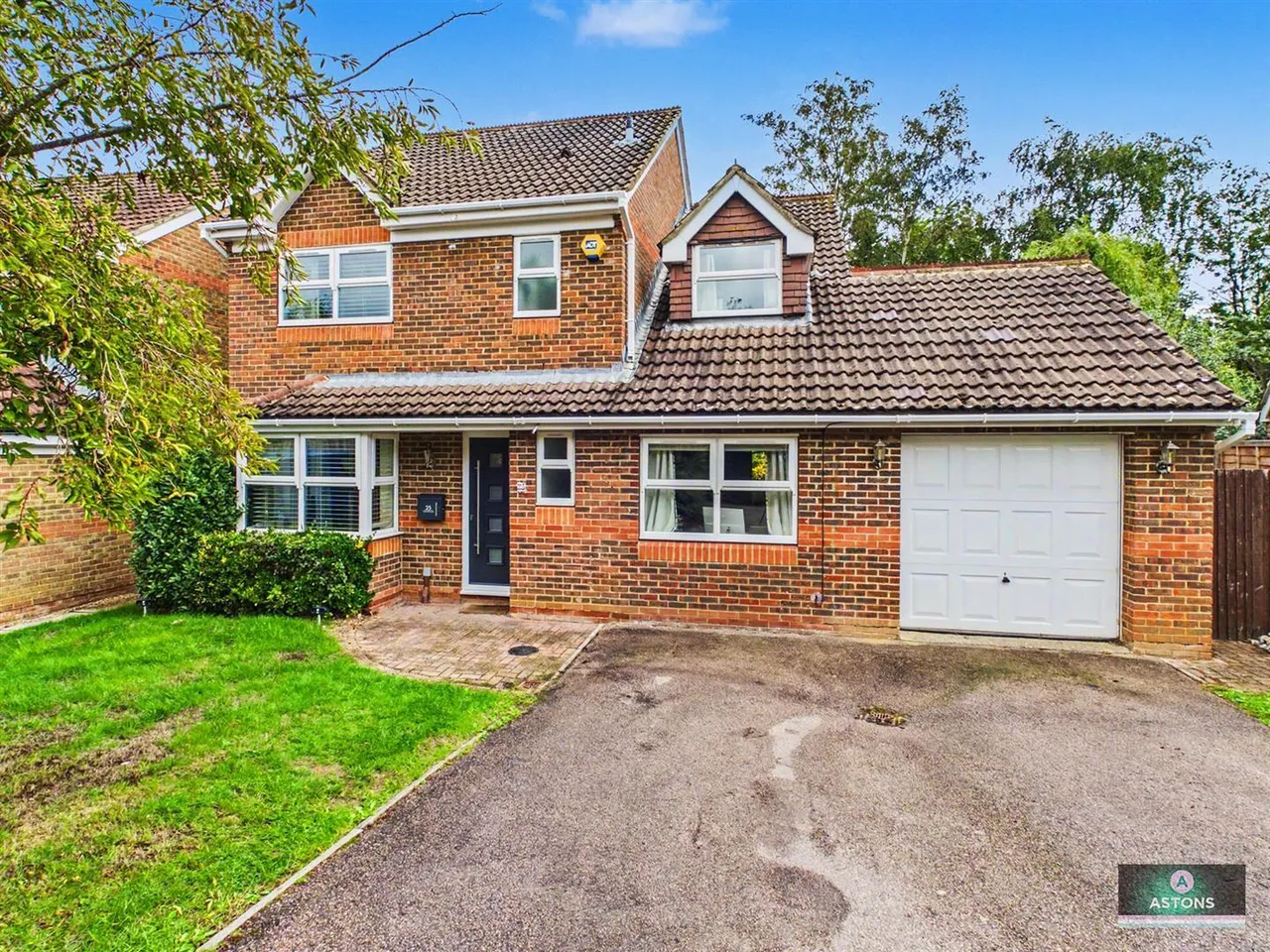 4 bed house for sale, Langstone Close, Maidenbower