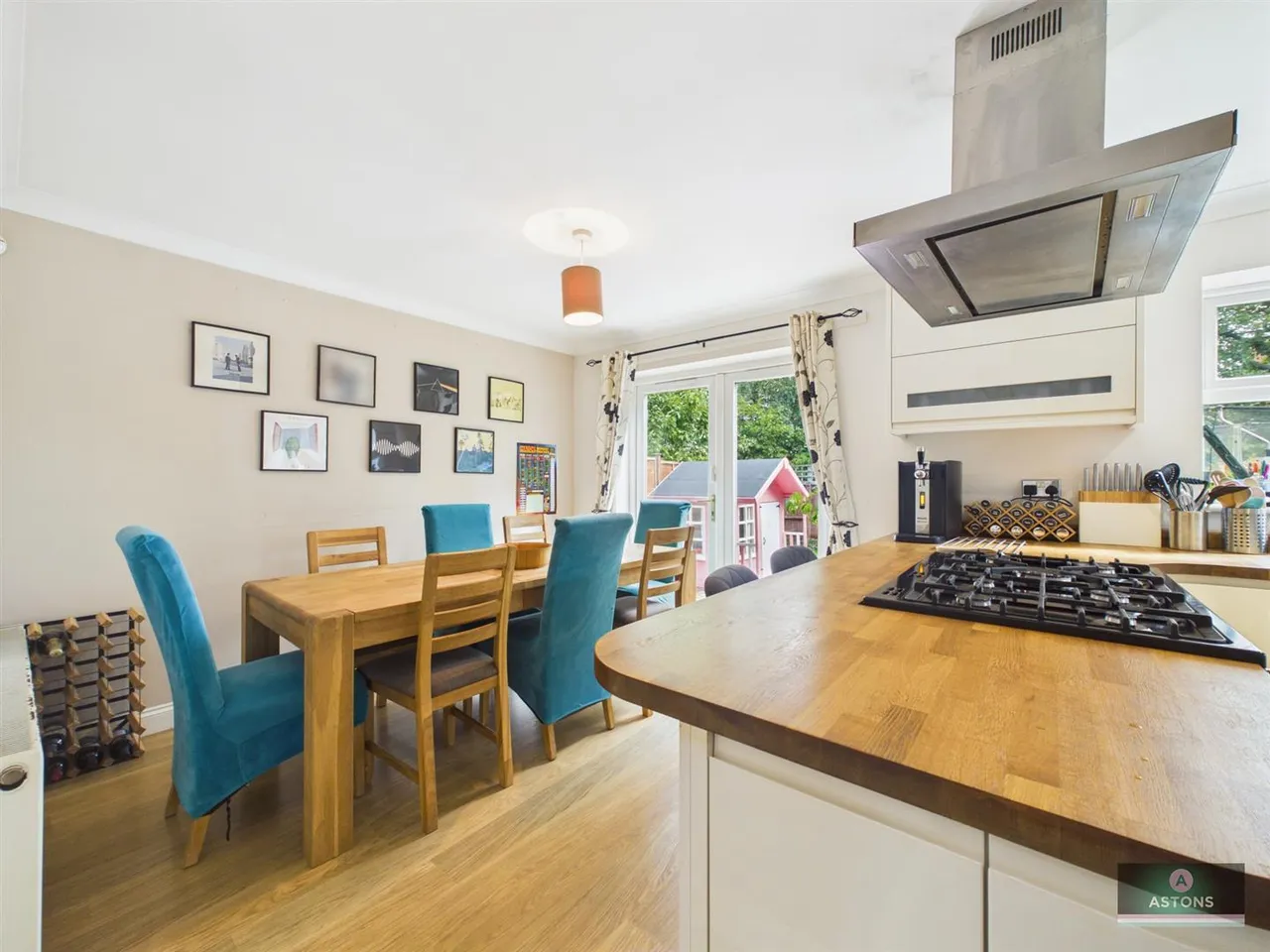 Langstone Close, Maidenbower, photo 9