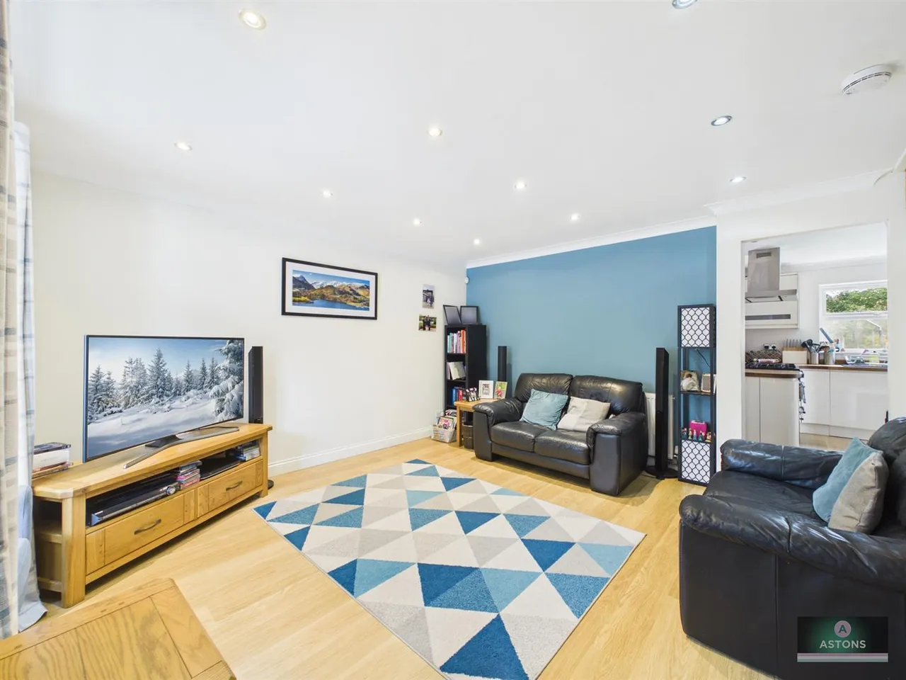 Langstone Close, Maidenbower, photo 5