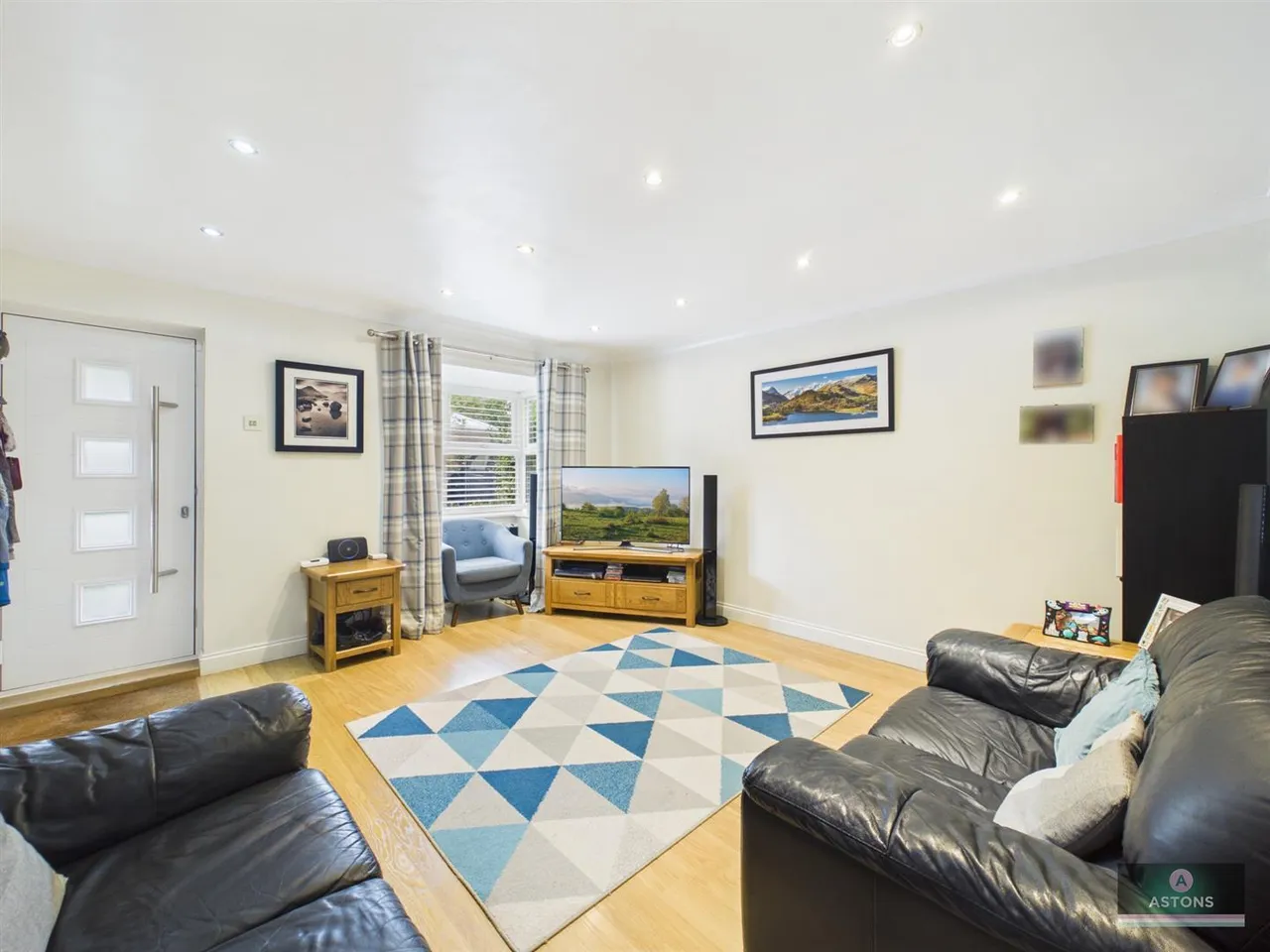 Langstone Close, Maidenbower, photo 7