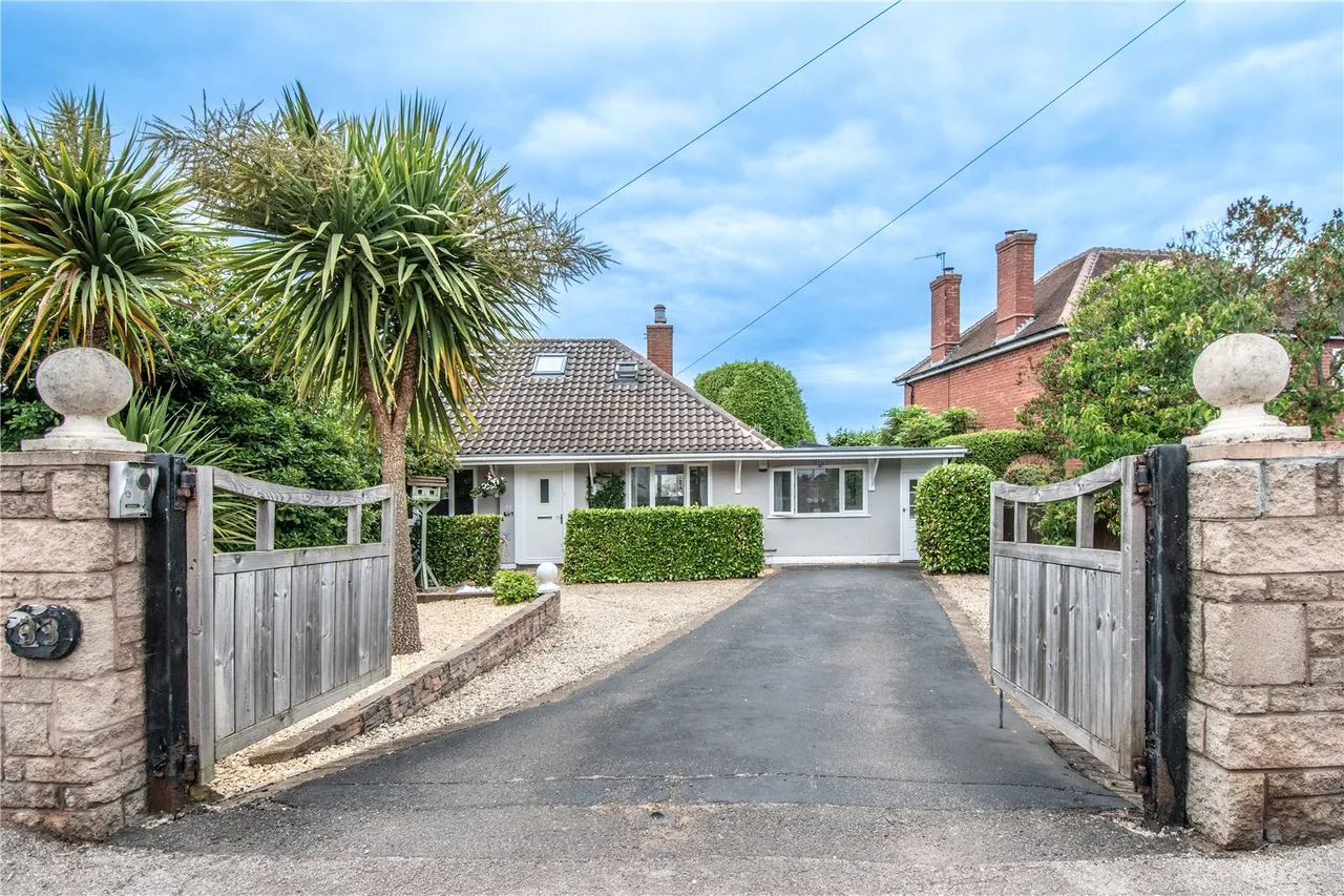 Wildmoor Lane, Catshill, Bromsgrove, B61 0NT, photo 22