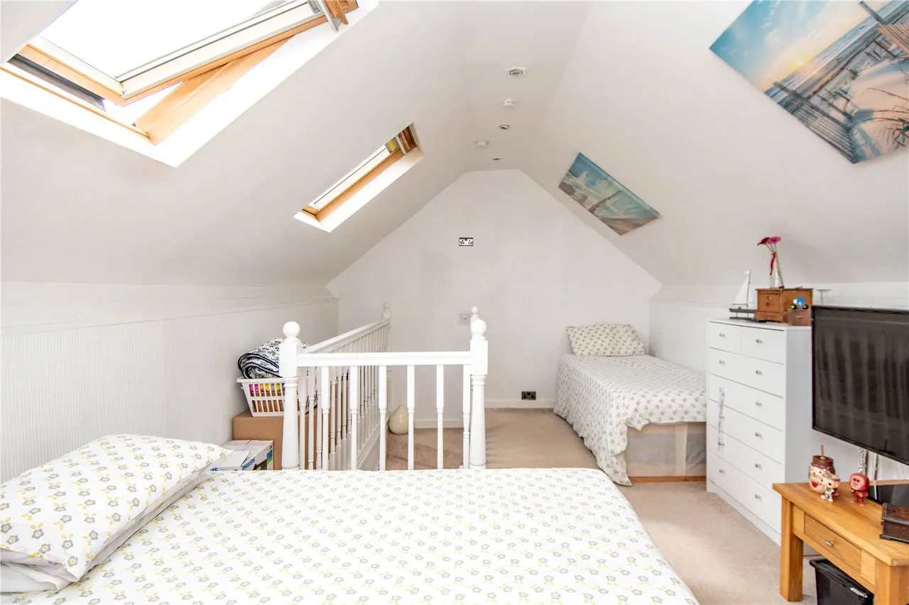 Wildmoor Lane, Catshill, Bromsgrove, B61 0NT, photo 16
