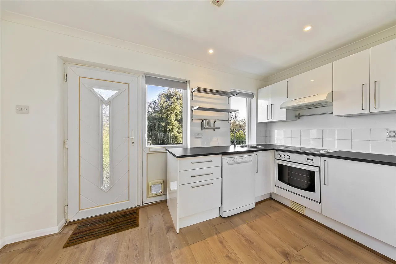 St Margarets Road, St Margarets, TW1, photo 8