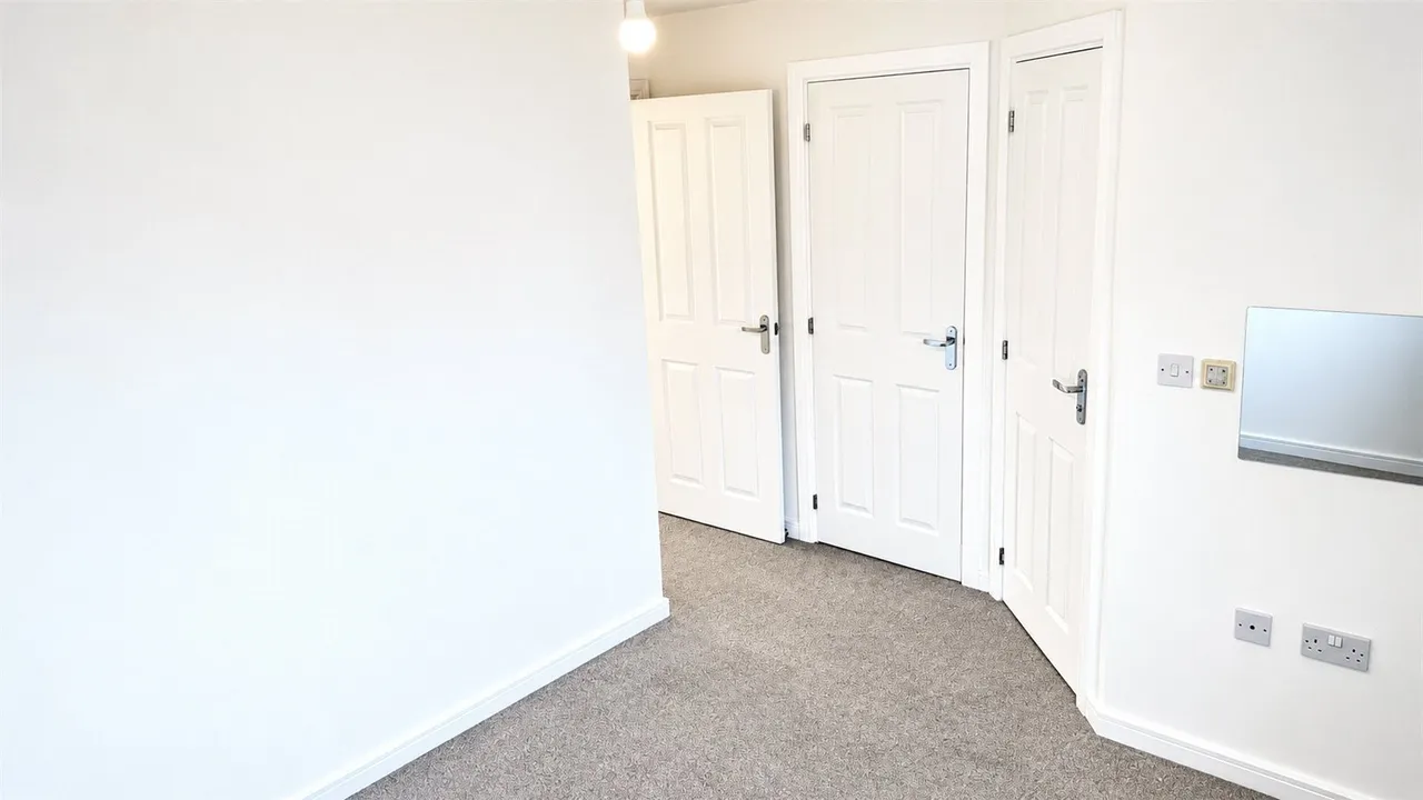 Kingfisher Crescent, Sandbach, CW11, photo 11