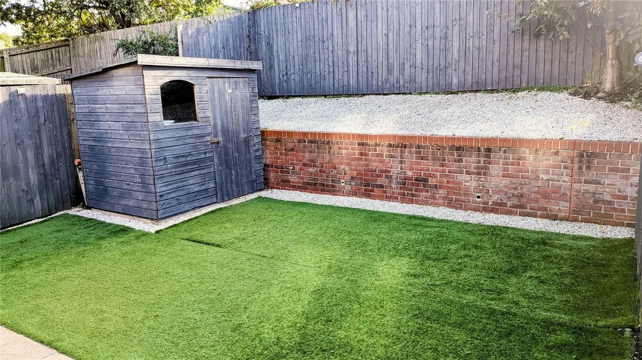 Kingfisher Crescent, Sandbach, CW11, photo 9