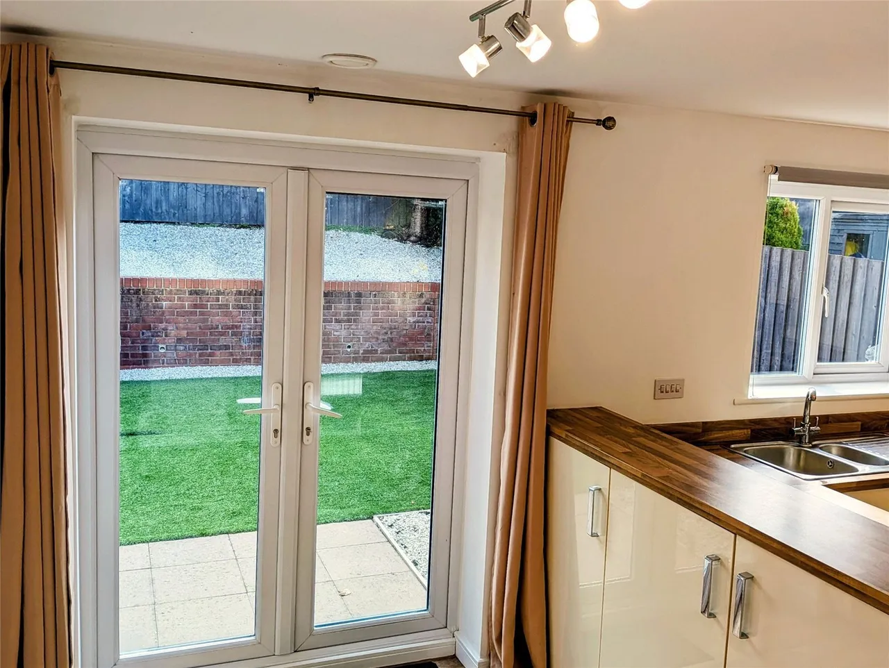 Kingfisher Crescent, Sandbach, CW11, photo 8