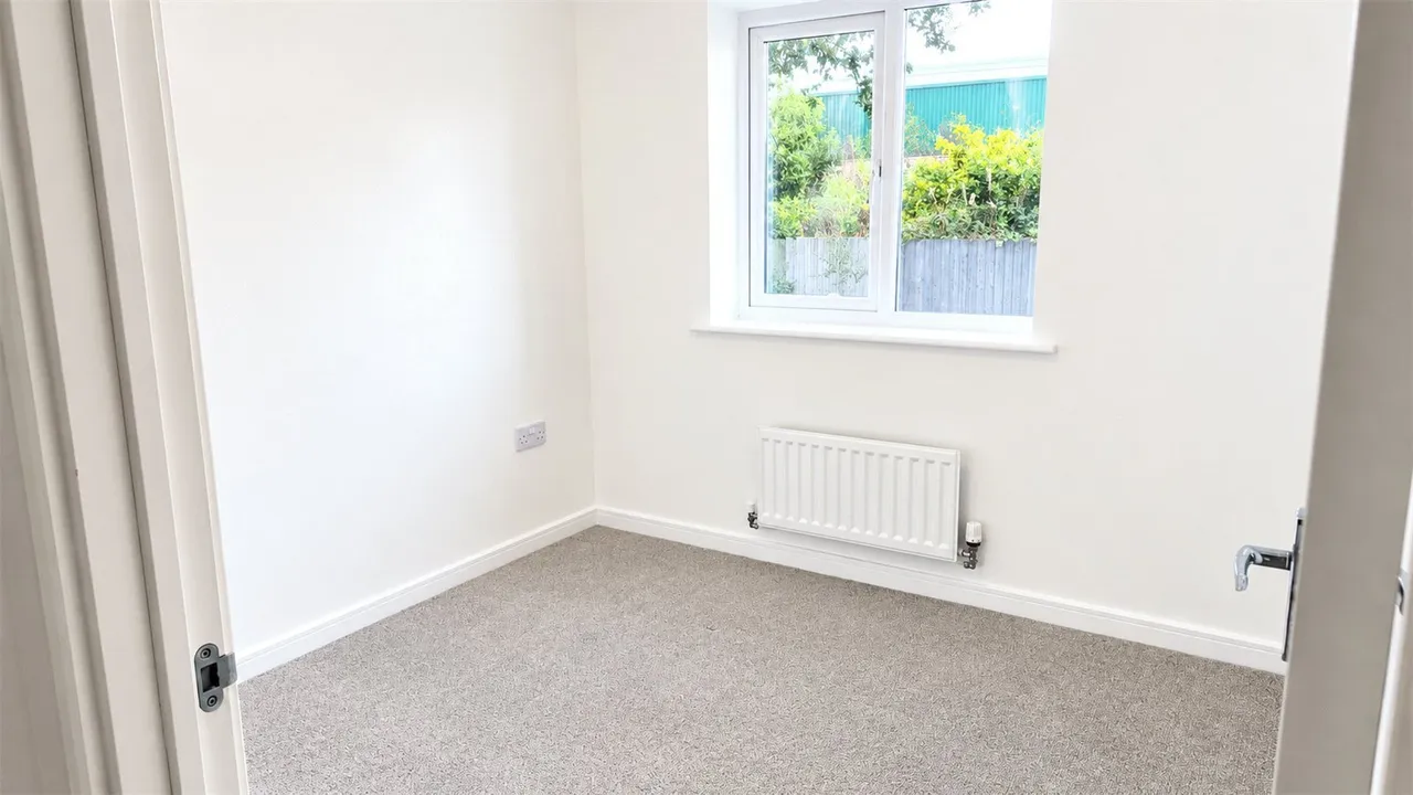 Kingfisher Crescent, Sandbach, CW11, photo 14