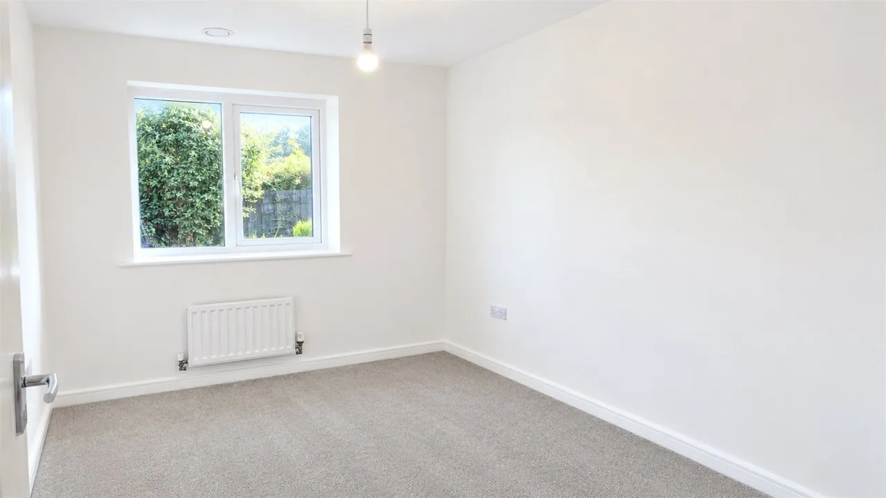 Kingfisher Crescent, Sandbach, CW11, photo 13