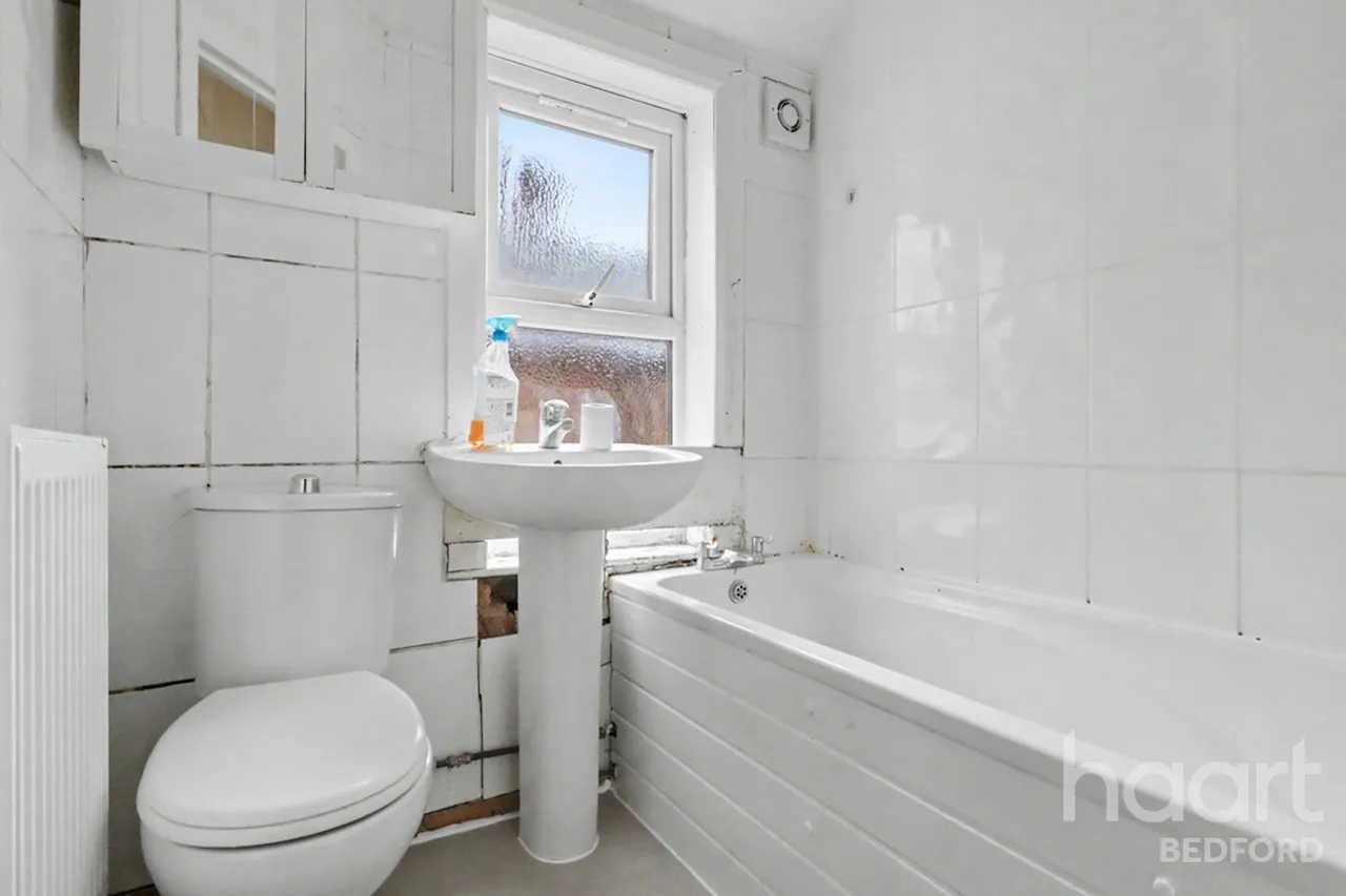 London Road, Bedford, MK42, photo 23