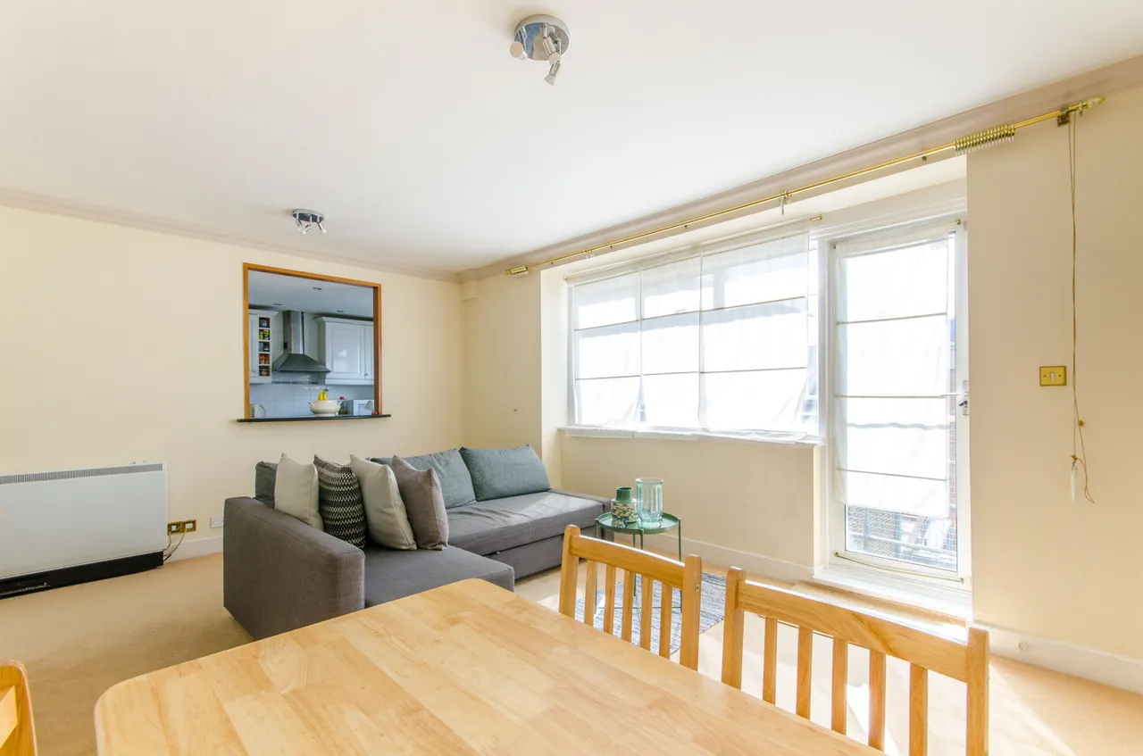 28 St Edmunds Court, 13-18 St Edmunds Terrace, London, photo 5