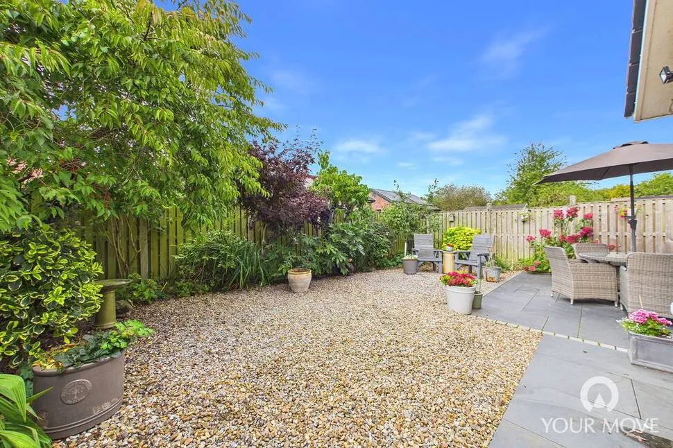 Larch Drive, Stanwix, CA3, photo 22