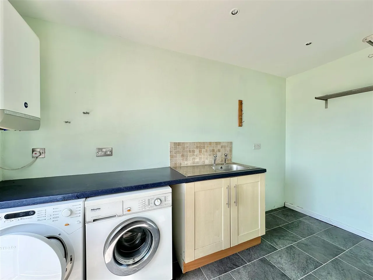 Meadowside, Whaley Bridge, SK23, photo 17
