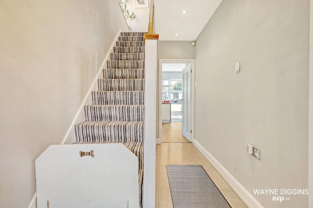 Fetherston Road, Stanford-le-hope, SS17, photo 8