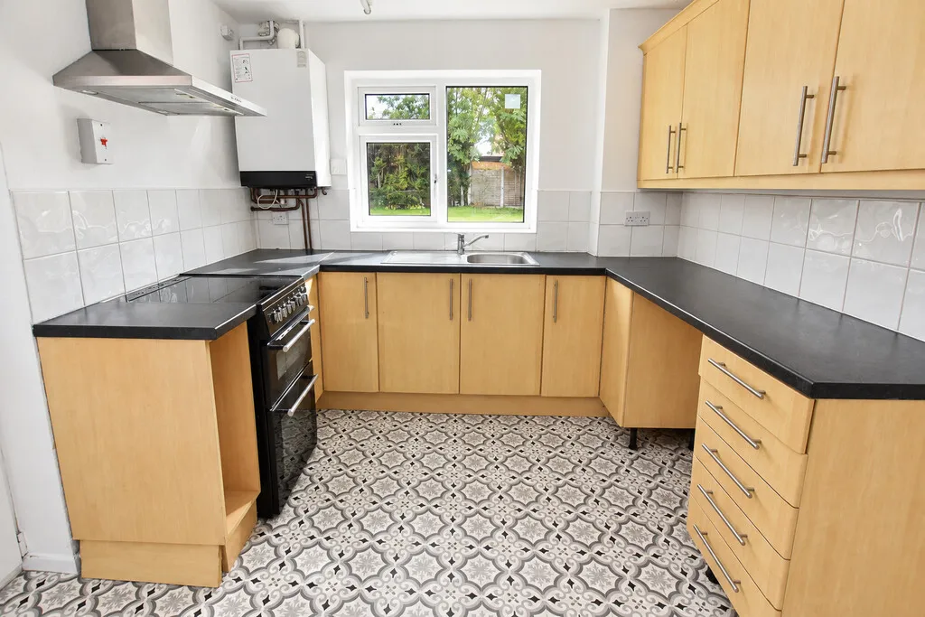 Sherwood Crescent, Market Drayton, photo 6