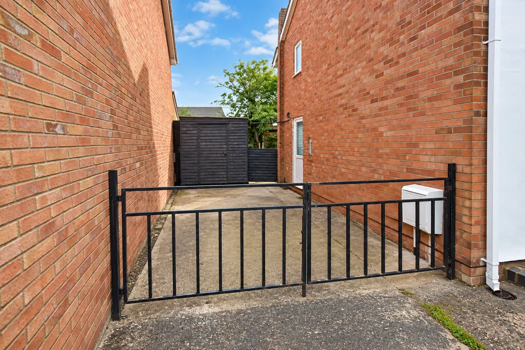 Sherwood Crescent, Market Drayton, photo 17