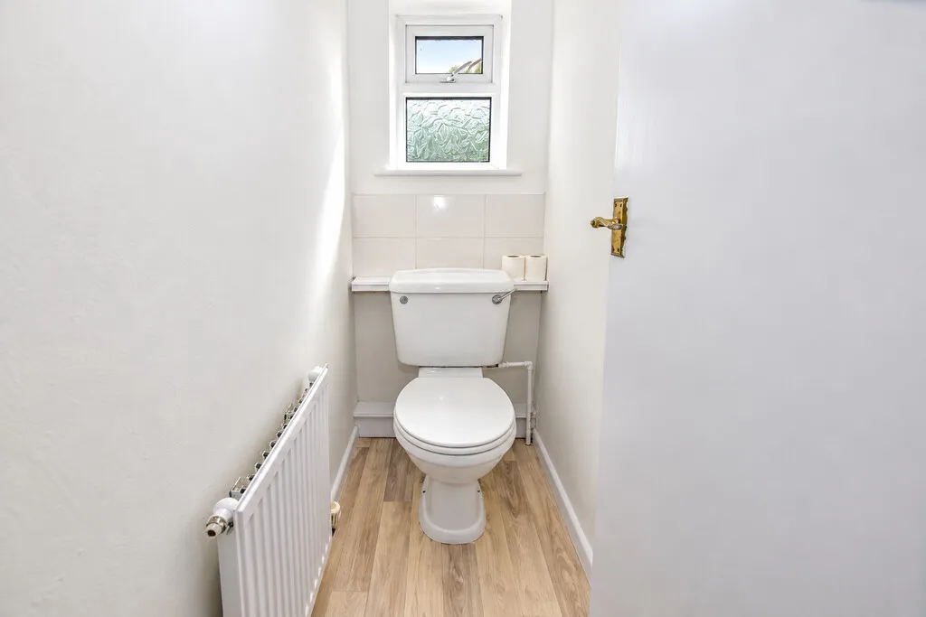 Sherwood Crescent, Market Drayton, photo 16