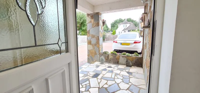 Shakespeare Avenue, Langdon Hills, Basildon, Essex, SS16 6DN, photo 7