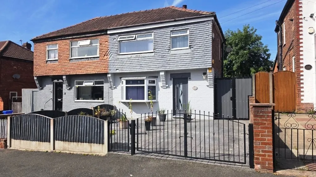 3 bed house for sale, Greenside Lane, Droylsden, M43