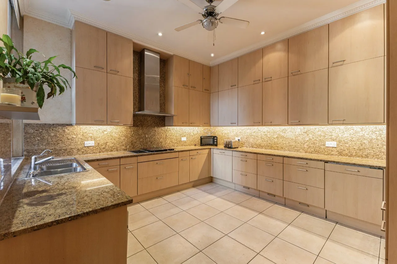 Prince Albert Road, St. John's Wood, NW8, photo 6