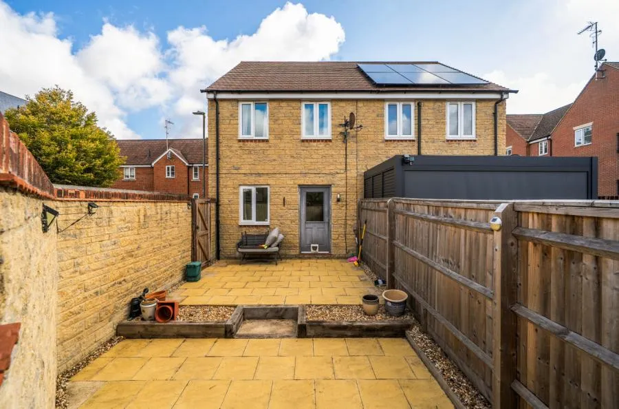 Robins Court, Faringdon, SN7, photo 10