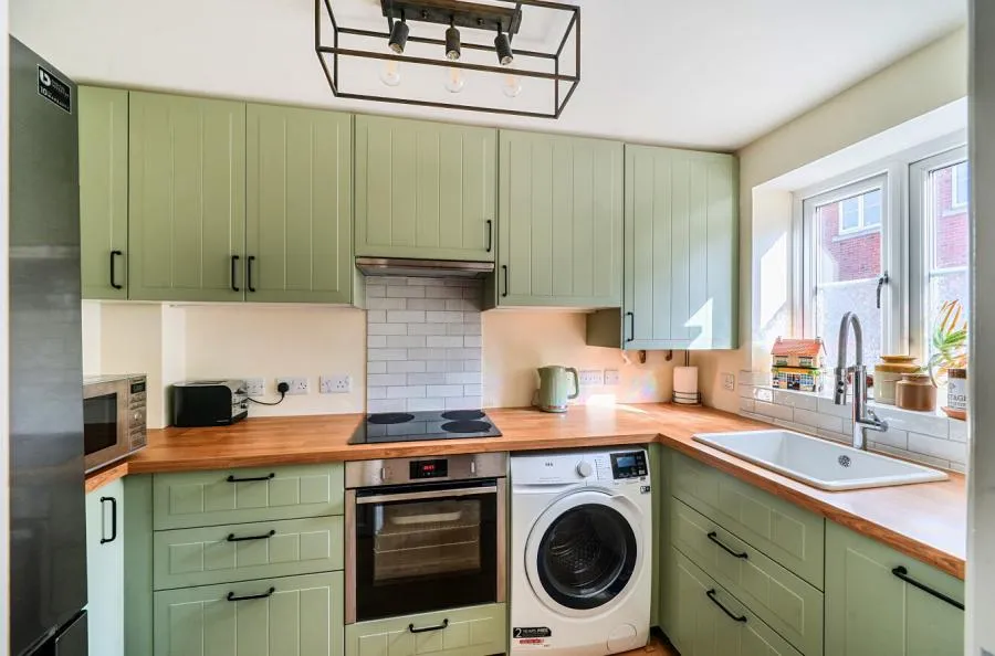 Robins Court, Faringdon, SN7, photo 2