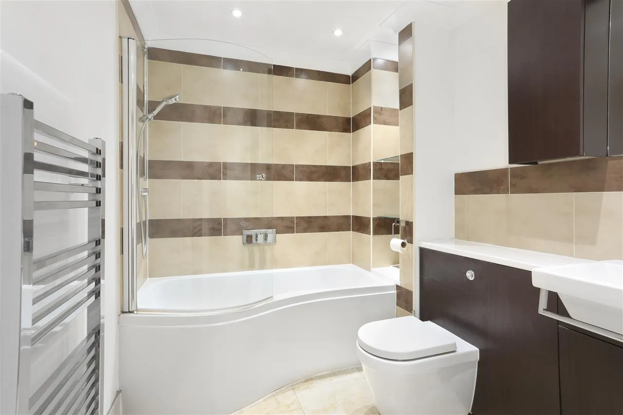 Dalmeny Avenue, London, photo 7